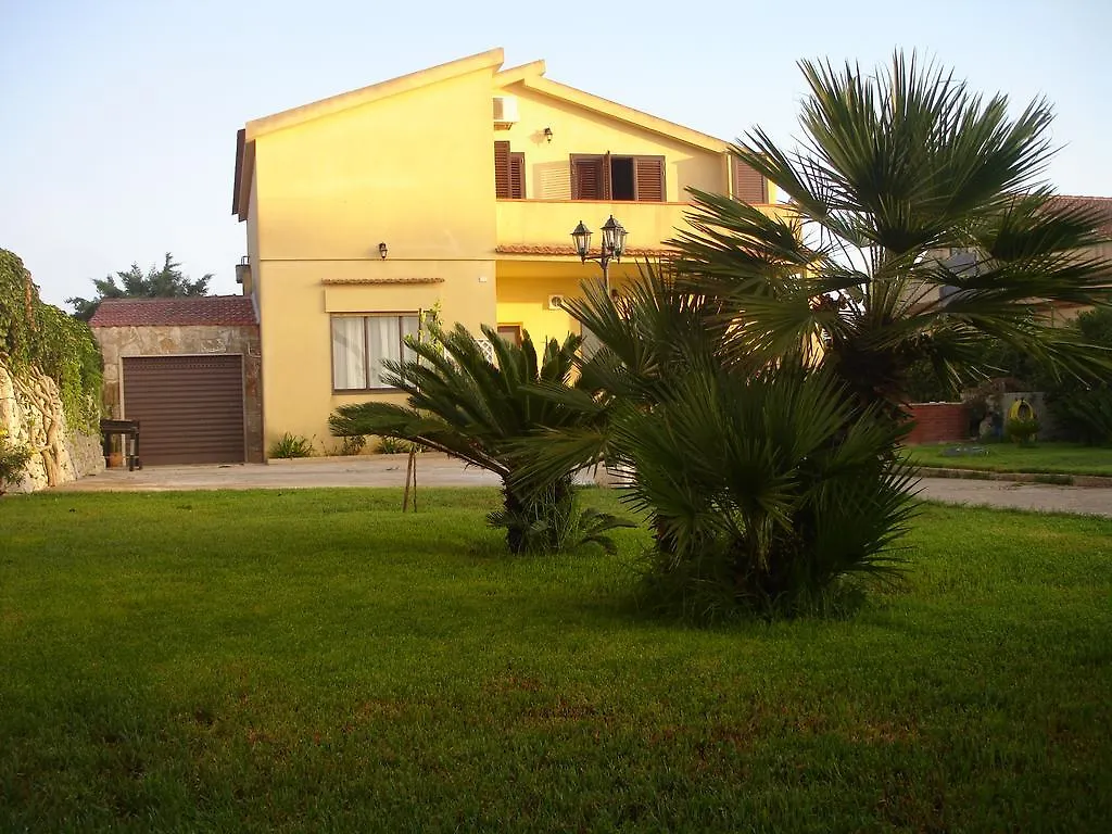Ulivo Apartment contacts